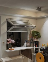 Fenêtre pliante commerciale à double battant pour cuisine et bar, fournie directement par l'usine, idéale pour les cafés et les commerces