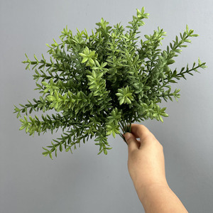 A-mazon Lot de fausses herbes vertes artificielles : Fougères aquatiques, Herbe de Milan, Herbe de la montagne, pour arrangements floraux de mariage et <span class=keywords><strong>d</strong></span>écoration intérieure - Product Image 1