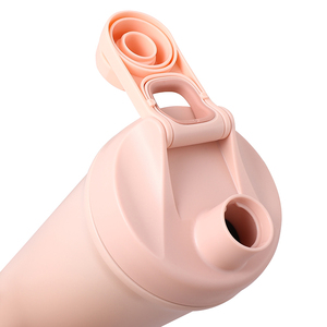 Nouveau produit Bouteille d'eau de gymnastique secouant la <span class=keywords><strong>tasse</strong></span> de boisson protéinée conçue pour le sport Logo personnalisable - Product Image 4