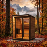Cabine de sauna extérieure moderne de luxe avec verre trempé panoramique et bois de pin nordique pour spa à domicile et jardin