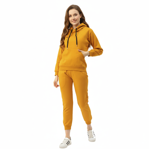 Vente en ligne d'ensemble pantalon et capuche à manches longues pour femmes Dernier prix Survêtement d'entraînement pour femmes de grande taille - Product Image 1