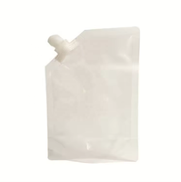 Sacs à boisson réutilisables portables de qualité alimentaire personnalisés tiennent debout pochettes à bec verseur en plastique avec couvercle pour emballage de boissons liquides