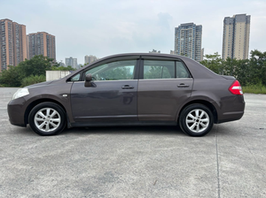 Nissan Tiida 2008, 1.6L, Automático, Tracción Delantera, 4 Puertas, Eficiente en Consumo de Combustible, Auto Usado Familiar para Venta - Product Image 5