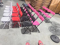 Ensemble table et chaises pliantes en plastique avec structure métallique, portable, pour événements, avec trous de drainage optionnels, assise en maille