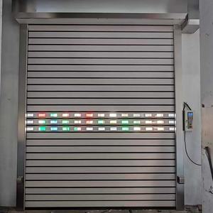 Porte de garage sectionnelle moderne en aluminium sur mesure pour entrepôt <span class=keywords><strong>RENPU</strong></span>, ouverture latérale électrique, résistante à l'eau, globale - Product Image 3