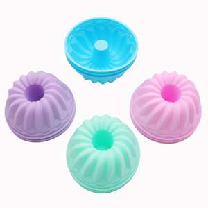 Molde de Silicona Ecológico USSE para Muffins, Jabón, Pastel, Chocolate, Pudín, Diseño Moderno de 4 Piezas - Product Image 4