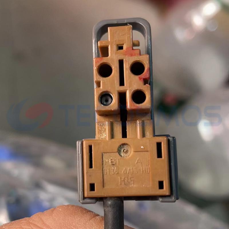 Car Connector For Toyota 4pin antenna plug CT4-0304M-2