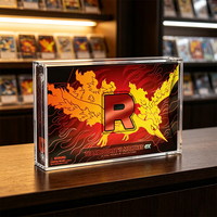 Boîte de présentation en acrylique transparente UPC Ultra Premium Collection pour PKMN Team Rocket Moltres Collection Box