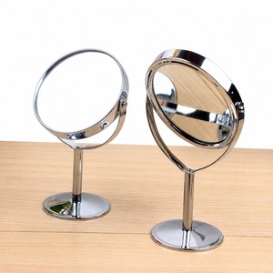 Espejo de Maquillaje Redondo de Metal, Espejo de Vanidad de Escritorio Ajustable con Diseño Giratorio para Uso Doméstico - Product Image 1