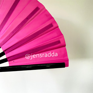 Abanico Plegable Grande de Bambú y Nailon QM Pride Personalizado para Eventos y Campañas - Product Image 5