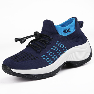 Nouvelles Baskets Tendances pour Femmes Grandes Tailles, Printemps-Été, Chaussures de Sport Respirantes à Tige en Maille Tricotée, Chaussettes Confortables - Product Image 1