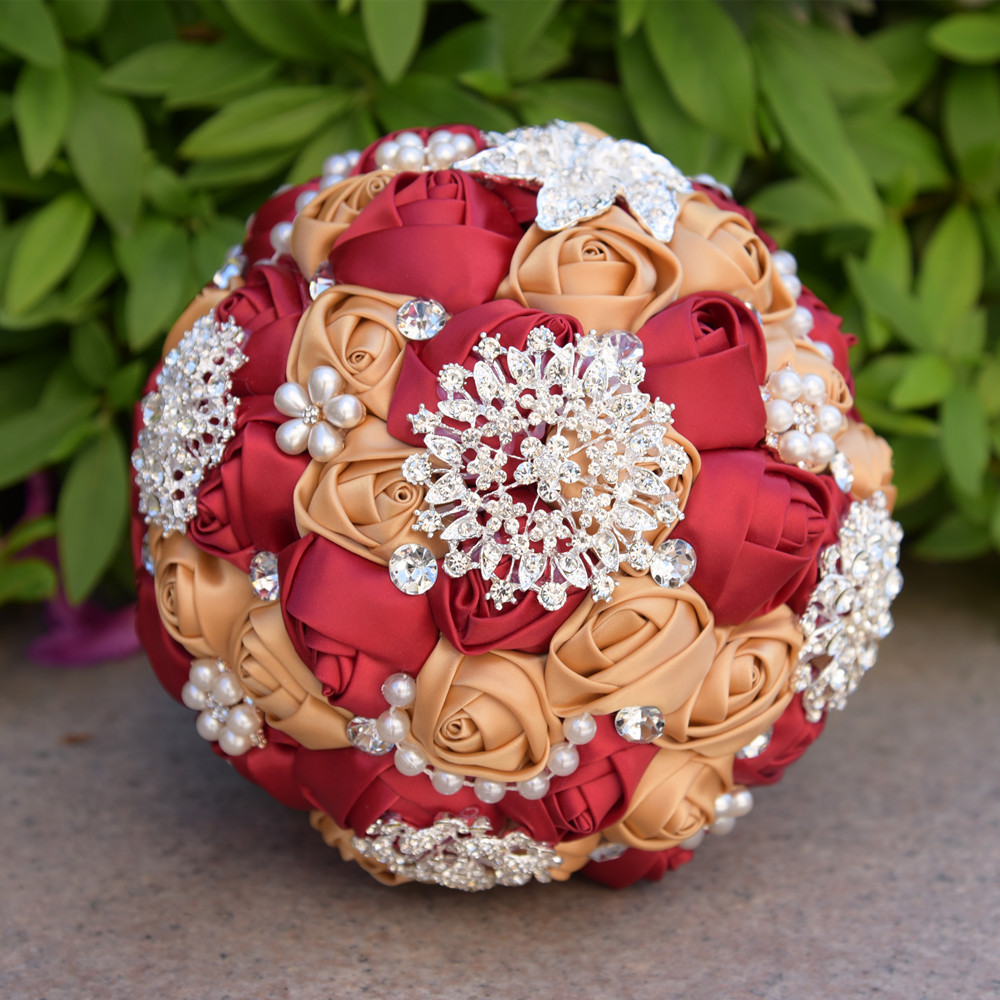 Broche fleur en tissu, plumes et perles, accessoires coiffure, mariage, fête, cadeau, verte anis et prune, 265 - Un grand marché