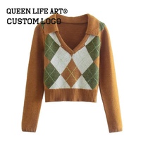 2024 gros Preppy Style coréen pull tricoté robes pour femmes vente chaude avec décorations de boutons et Logo avant