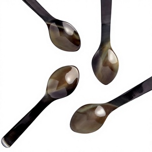 Cuillère en corne de buffle naturelle de qualité supérieure, faite à la main, design classique, durable, écologique, passe au lave-vaisselle, ustensile de cuisine - Product Image 2