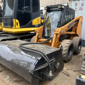 USA skid steer loader CASE 440 used mini loader with sweeper sale in shanghai china