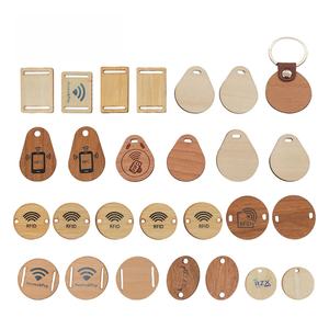 พวงกุญแจ RFID รุ่นใหม่ สำหรับควบคุมการเข้าออก รองรับมาตรฐาน ISO14443A ความถี่ 13.56MHz ป้าย RFID กันน้ำ ทำจากไม้ - Product Image 2