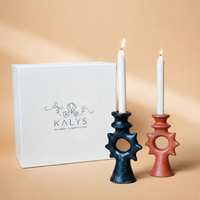 Support de bougie en céramique blanche artisanale de style patrimoniaux, forme pilier, base de 7 cm et hauteur de 21 cm TN