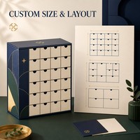 Caja de Adviento de Lujo con Cajón para Dulces de Chocolate, Rejilla y Ventanas Numeradas para una Atmósfera Festiva Cálida