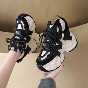 Nouveaux styles de chaussures décontractées à talons hauts de 8 cm, semelle épaisse, lacets, baskets compensées pour femmes - Product Image 3