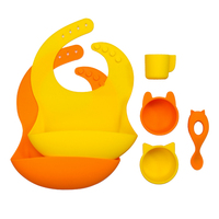 Vaisselle pour bébé en gros kit d'alimentation ensemble de dîner incassable en silicone avec tasse à collation, bol, cuillère, bavoir