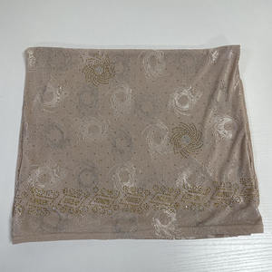 2023 produits chauds fantastique Bawal coton Voile Tudung Jacquard écharpe en gros Hijab écharpe avec strass - Product Image 5