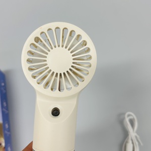 Bán Buôn Xách Tay Cầm Tay Fan 4 Tốc Độ Túi Có Thể Sạc Lại Cá Nhân Nhỏ Du Lịch Fan Hâm Mộ Mạnh Mẽ Mini Phun Fan Với Bể Nước - Product Image 5