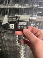 Rouleau de grillage soudé en acier à faible teneur en carbone, acier inoxydable galvanisé, clôture pour bétail de style australien de haute qualité