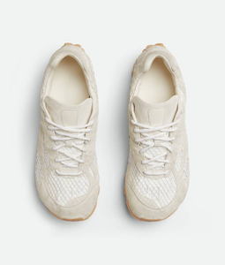 Zapatillas Orbit Unisex de Lujo, Diseño Retro, Malla Transpirable, Calzado Casual para Caminar, para Hombre y Mujer, Disponibles en EE. UU., Bottega BV Veneta - Product Image 3