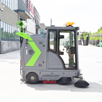 Machines de nettoyage de sols, équipements de nettoyage de sols, balayeuses de sols pour l'industrie