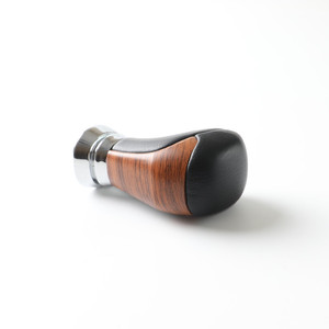 Pommeau de levier de vitesse pour Toyota Highlander, base en bois, dessus en cuir, design ergonomique - Product Image 3