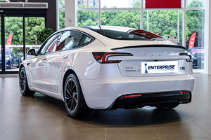 Voiture électrique <span class=keywords><strong>Tesla</strong></span> 2024 berline <span class=keywords><strong>4X4</strong></span> haute performance de taille moyenne fabriquée en Chine véhicule à énergie nouvelle à bas <span class=keywords><strong>prix</strong></span> - Product Image 4