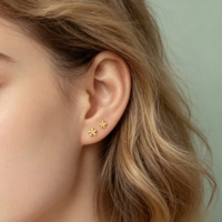 Mini boucles d'oreilles pendantes en acier inoxydable, petites piercings de cartilage plaquées or véritable 18 carats, résistantes au ternissement pour femmes