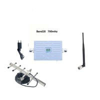 Amplificateur de signal mobile LTE 4G double bande (700 MHz) Band28 avec couverture de 100 m et gain de 85 dBi