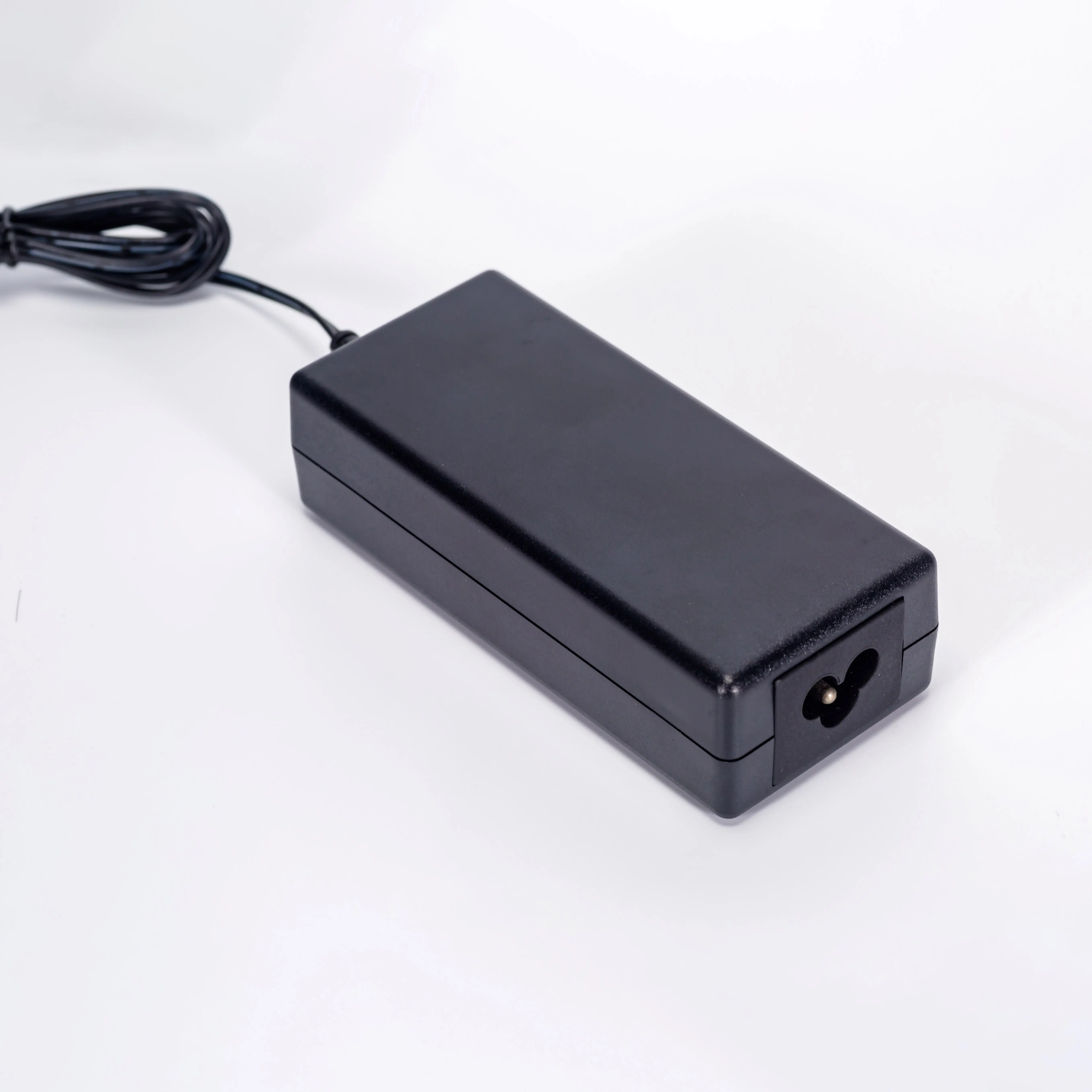 Universal 19V 3.42A desktop charger switching Power Adapter 60W 65W Laptop Adapter For Asus For Toshiba and For Lenovo