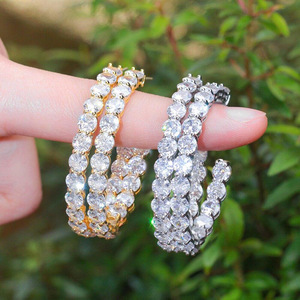 Orecchini a Cerchio Grandi a Forma di C per Donne, Accessori per Orecchie Semplici e alla Moda per Uso Quotidiano - Product Image 2