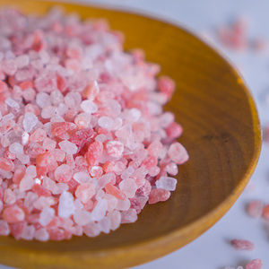 Bain moussant au <span class=keywords><strong>sel</strong></span> de l'Himalaya à la lavande en marque propre avec gommage au <span class=keywords><strong>sel</strong></span> de mer rose grossier - Product Image 4