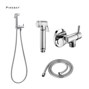 PINEBAY 2024 высококачественный латунный ручной унитаз с распылителем для биде - Product Image 1