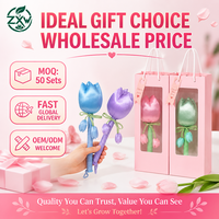 Marteau de massage artisanal en satin de tulipe et armoise pour femmes, cadeau de festival, bâton de massage traditionnel à l'armoise pour la santé, thérapie du cuir chevelu