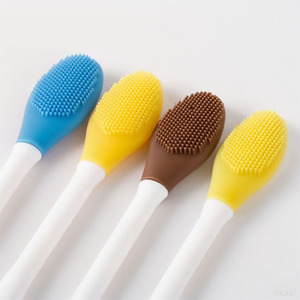 Pinceau applicateur de masque facial en silicone à double tête en gros |   Mini Spatule Applicateur de Masque en Gel pour Soins de la Peau et Maquillage - Product Image 4