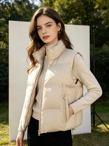 Nouvel Arrivage <span class=keywords><strong>Gilet</strong></span> matelassé en polyester beige pour <span class=keywords><strong>femme</strong></span>, rembourré à la main en coton, polyvalent pour superposition, disponible en grandes quantités - Product Image 3