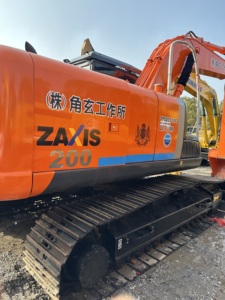 Excavateur Hitachi 200 d'occasion sur chenilles, 20 tonnes, fabriqué au Japon avec moteur et engrenage d'origine - Product Image 6