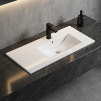 Lavabo in Ceramica Rettangolare Sottile ed Elegante, Finitura Bianca Lucida, per Bagno Moderno, Hotel e Appartamenti