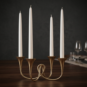 Porte-bougie vintage durable et léger, design antique en fer, candélabre avec quatre supports pour bougies coniques pour la décoration de la maison - Product Image 5