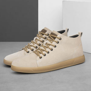 Baskets décontractées pour hommes style britannique, rehaussement de 6 cm, chaussures de sport pour jeunes en daim et peau de porc, doublure en maille, semelle épaisse invisible - Product Image 3