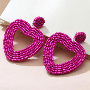 Boucles d'oreilles tissées géométriques en forme de coeur carré creux couleur boucles d'oreilles en perles de riz pour femmes Uionen 1818 - Product Image 2