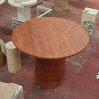 Table de salle à manger ronde en travertin rouge naturel de luxe, table sur piédestal en pierre organique moderne pour villas et hôtels haut de gamme