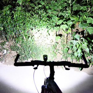 Luz Delantera para Bicicleta Golfein, LED Recargable, Resistente al Agua IPX4, con 4 Modos - Product Image 4