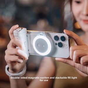 Poignée de photographie mobile MagCam avec assistant sans fil et lumière d'appoint magnétique – Supports et montures mobiles - Product Image 4