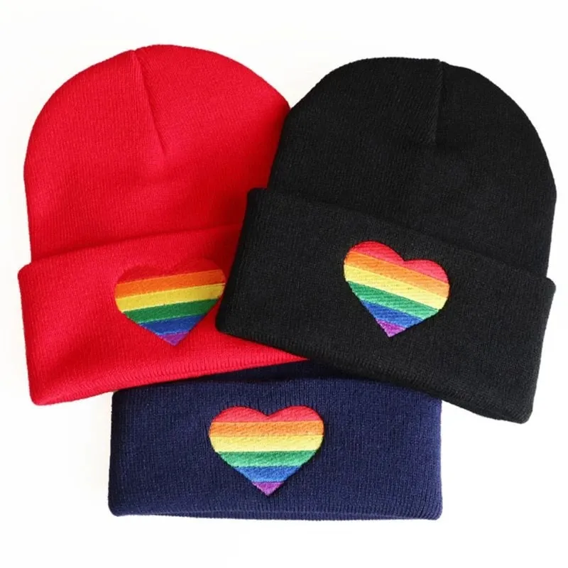 Berretti lavorati a maglia con ricamo a cuore LGBT Pride arcobaleno