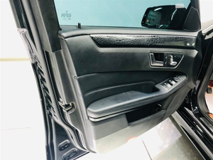<span class=keywords><strong>Mercedes</strong></span> Boutique. Benz <span class=keywords><strong>Clase</strong></span> E <span class=keywords><strong>2015</strong></span> Modelo Facelift E 260 L Deportes Moda SUV Turbo Coche de alta calidad disponible Venta al por mayor - Product Image 2